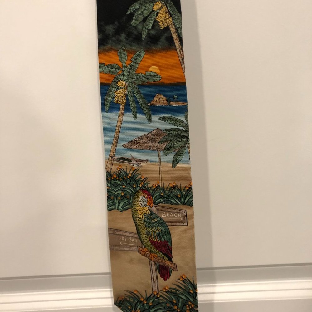 BEACH WITH PARROT TIE made by AMERICAN TIE